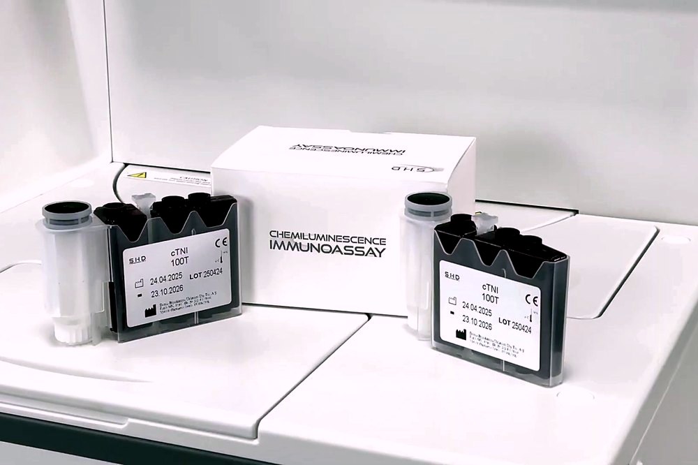 Identical cartridges across every INNOVIQURE analyzer